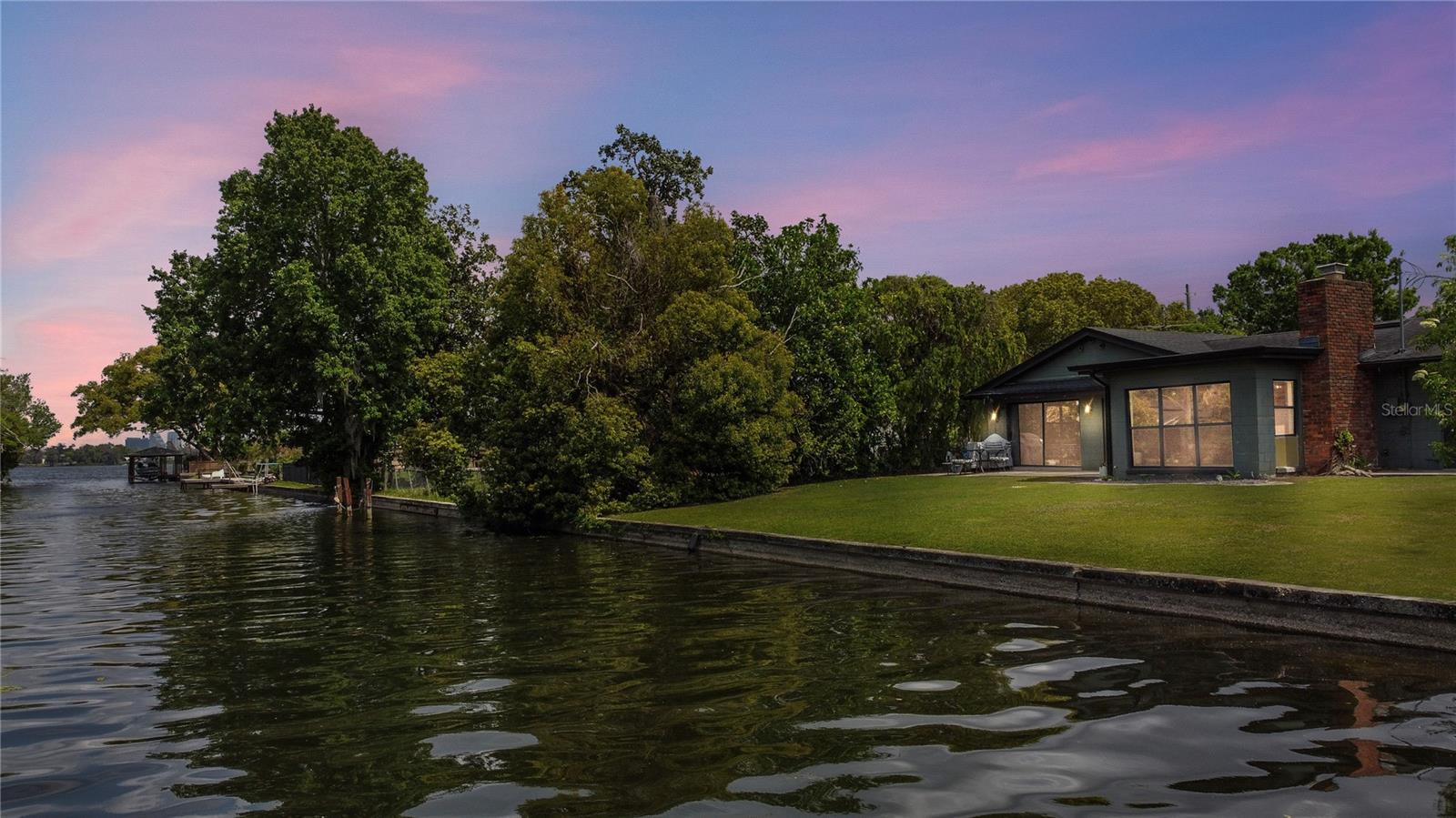 Image 33 of 46 For 2601 Windward Court