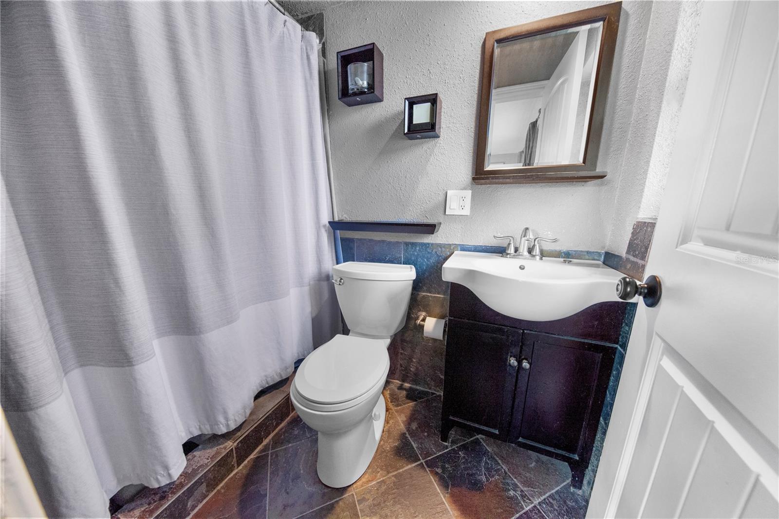 Image 37 of 46 For 2601 Windward Court