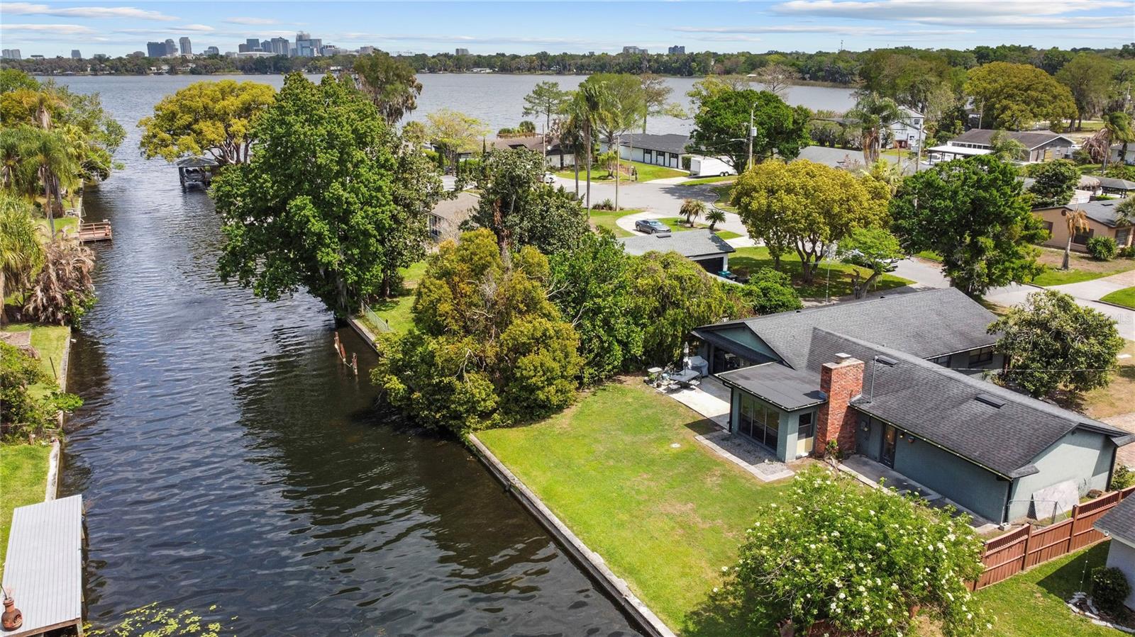 Image 44 of 46 For 2601 Windward Court