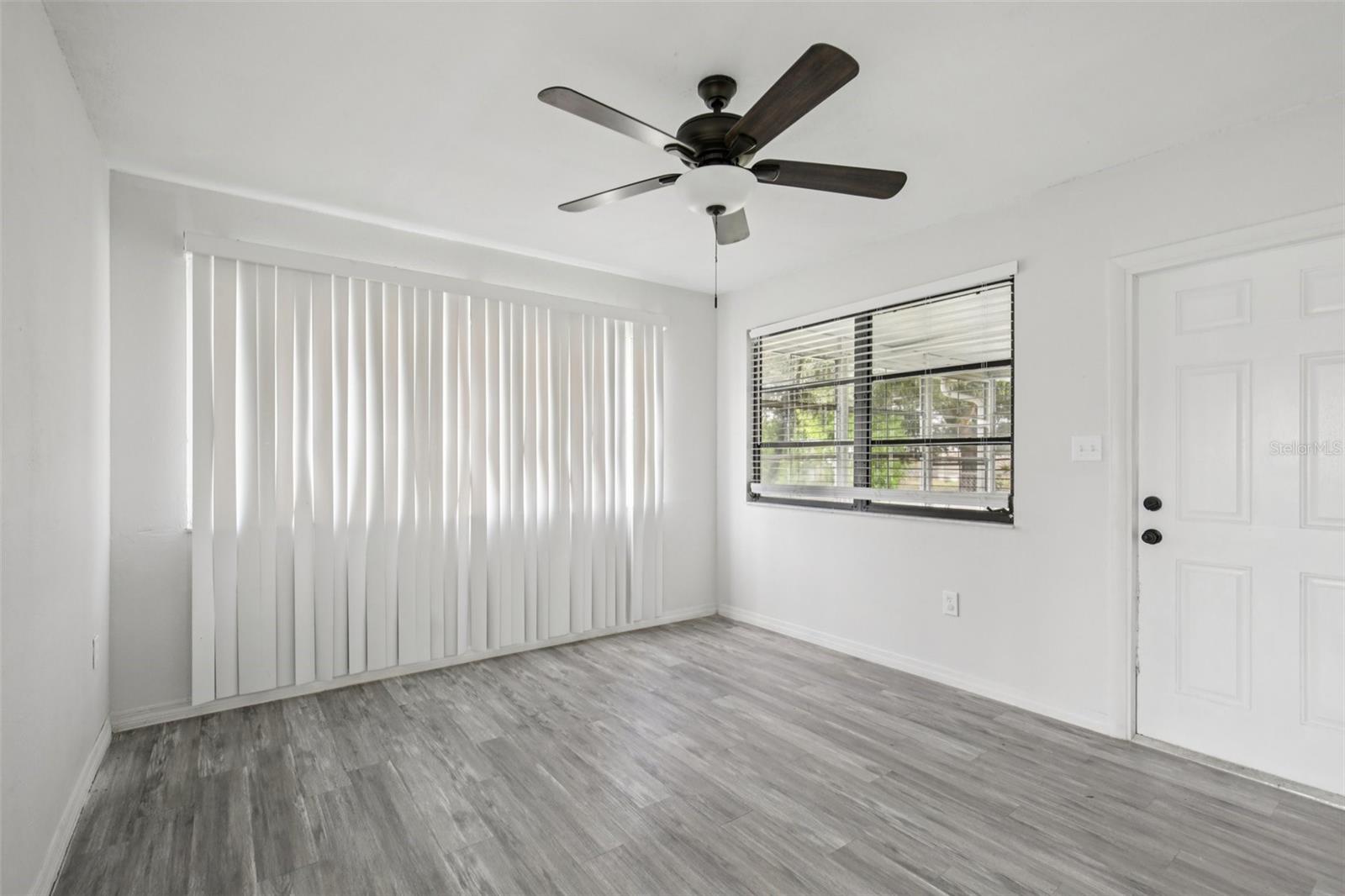 Image 11 of 25 For 7555 Hanchey Street