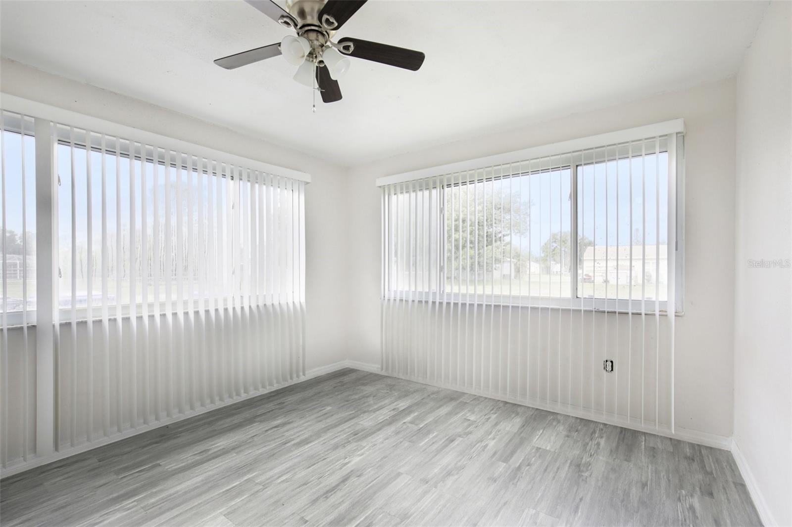 Image 13 of 25 For 7555 Hanchey Street