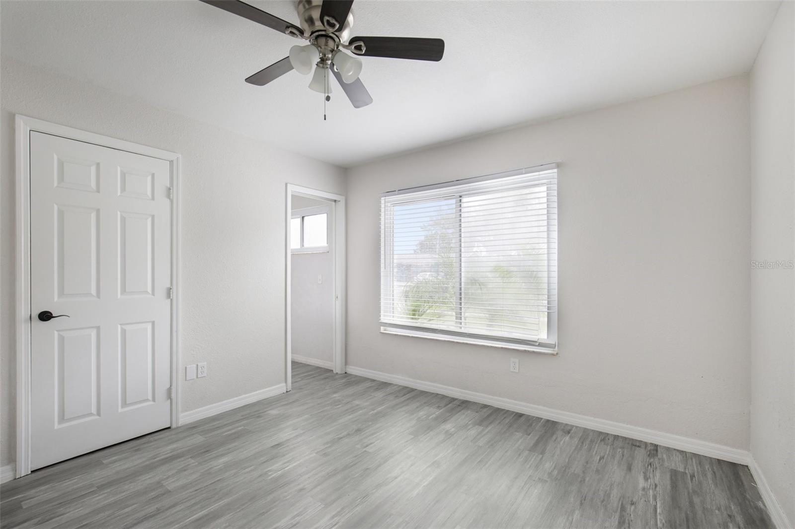 Image 16 of 25 For 7555 Hanchey Street