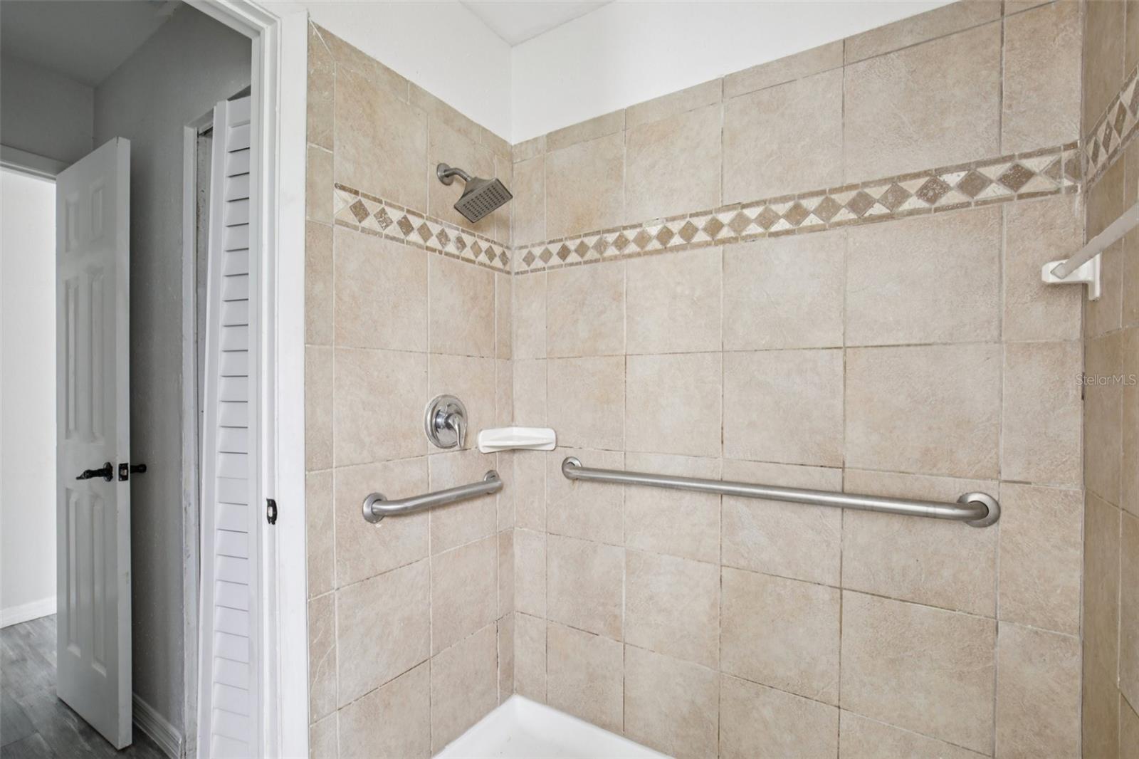 Image 18 of 25 For 7555 Hanchey Street