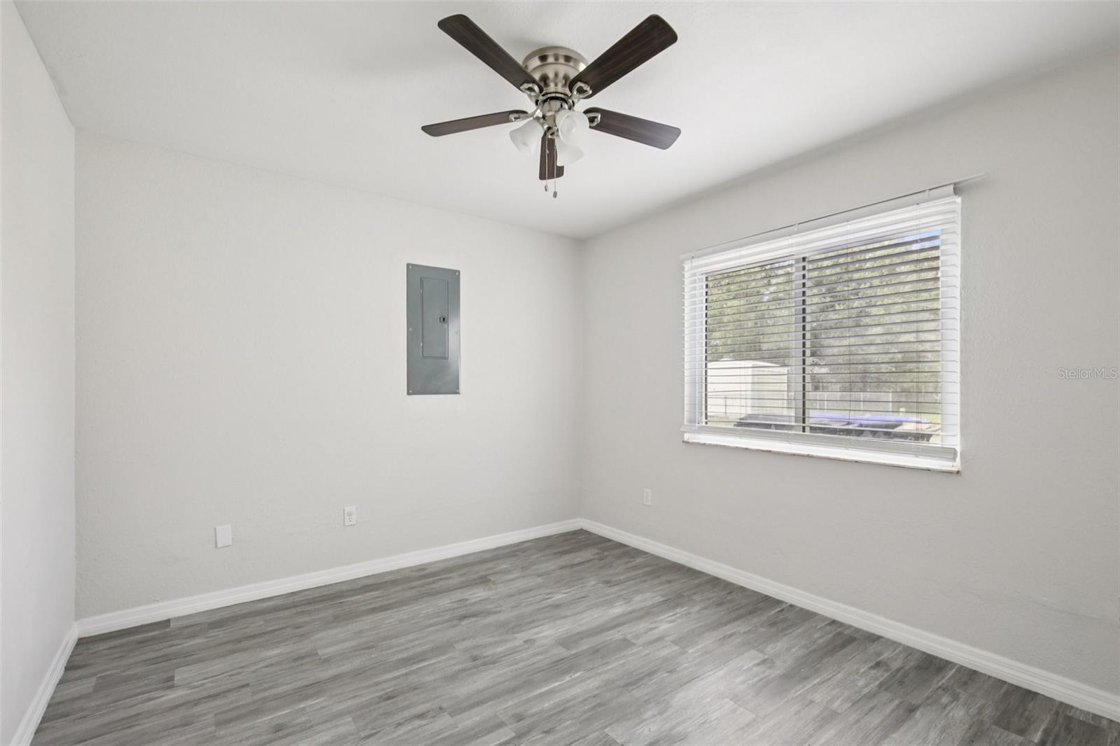 Image 19 of 25 For 7555 Hanchey Street