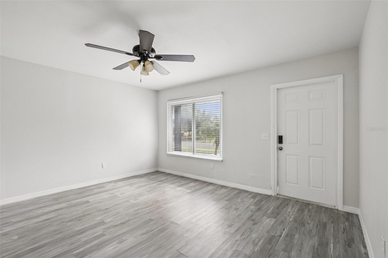 Image 5 of 25 For 7555 Hanchey Street