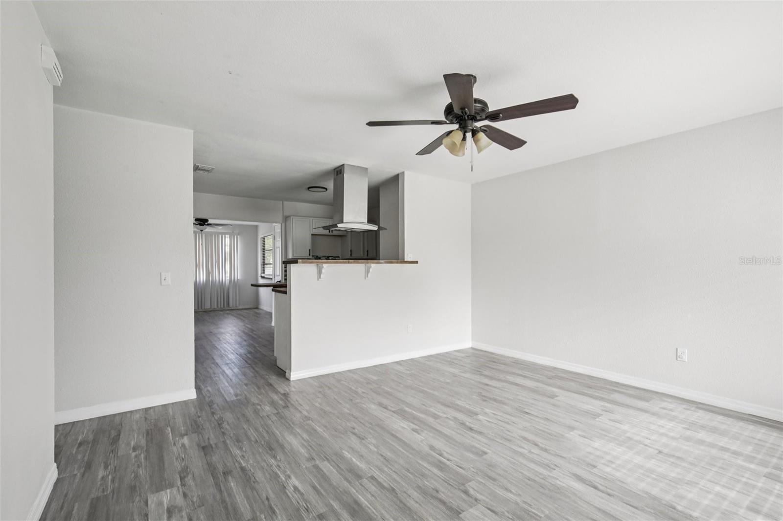 Image 6 of 25 For 7555 Hanchey Street