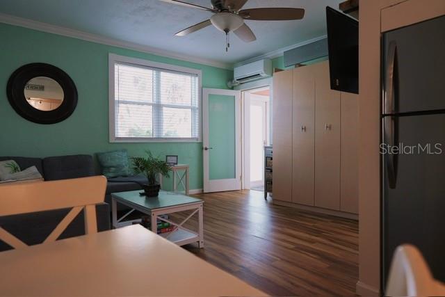 Image 3 of 7 For 833 24th Avenue 106