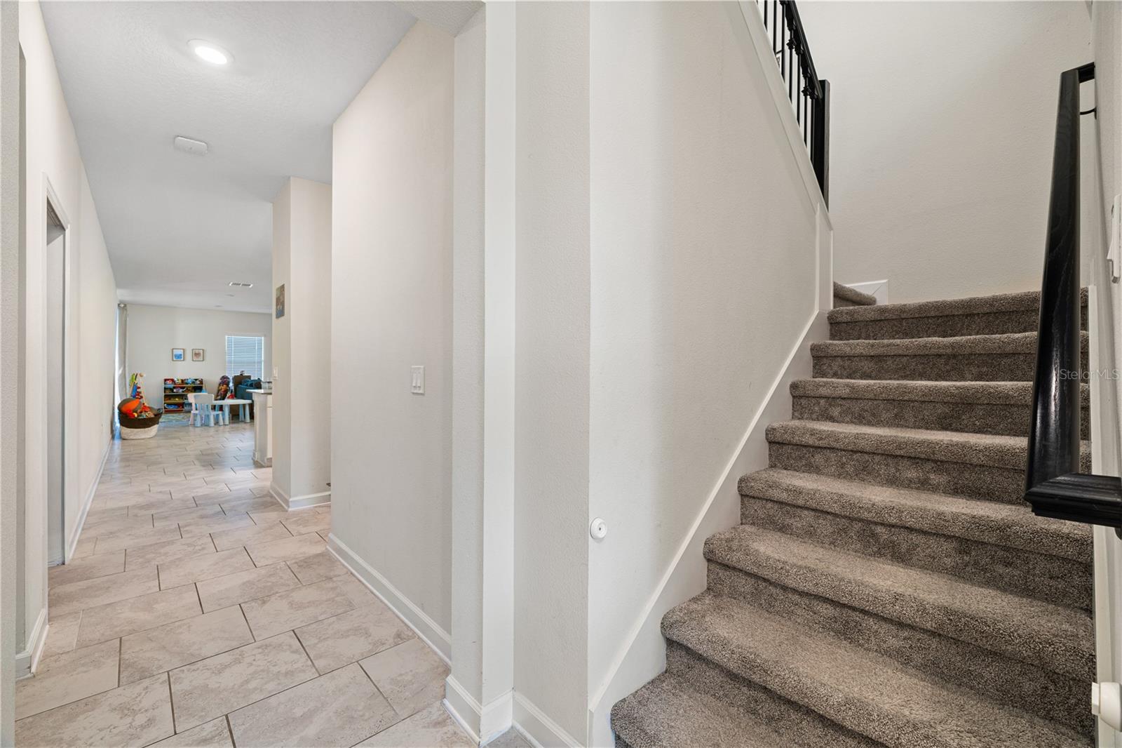 Image 20 of 99 For 11368 Satire Street