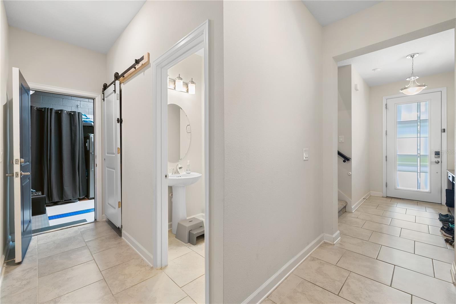 Image 21 of 99 For 11368 Satire Street