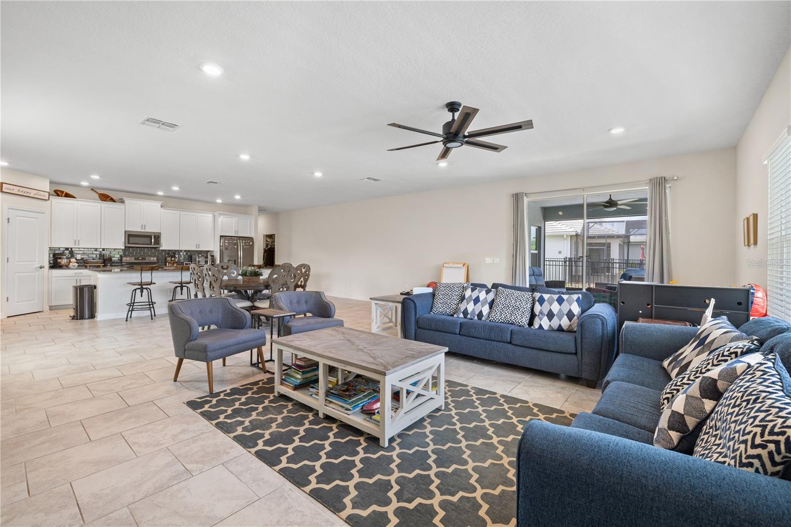 Image 34 of 99 For 11368 Satire Street