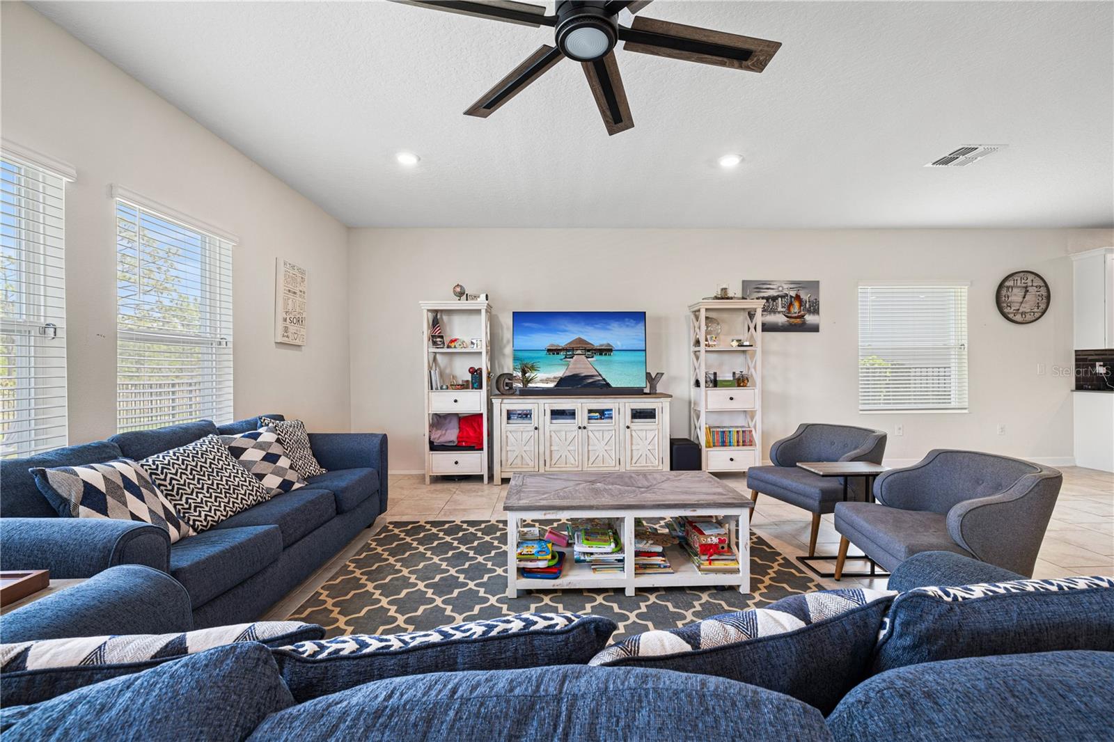 Image 35 of 99 For 11368 Satire Street