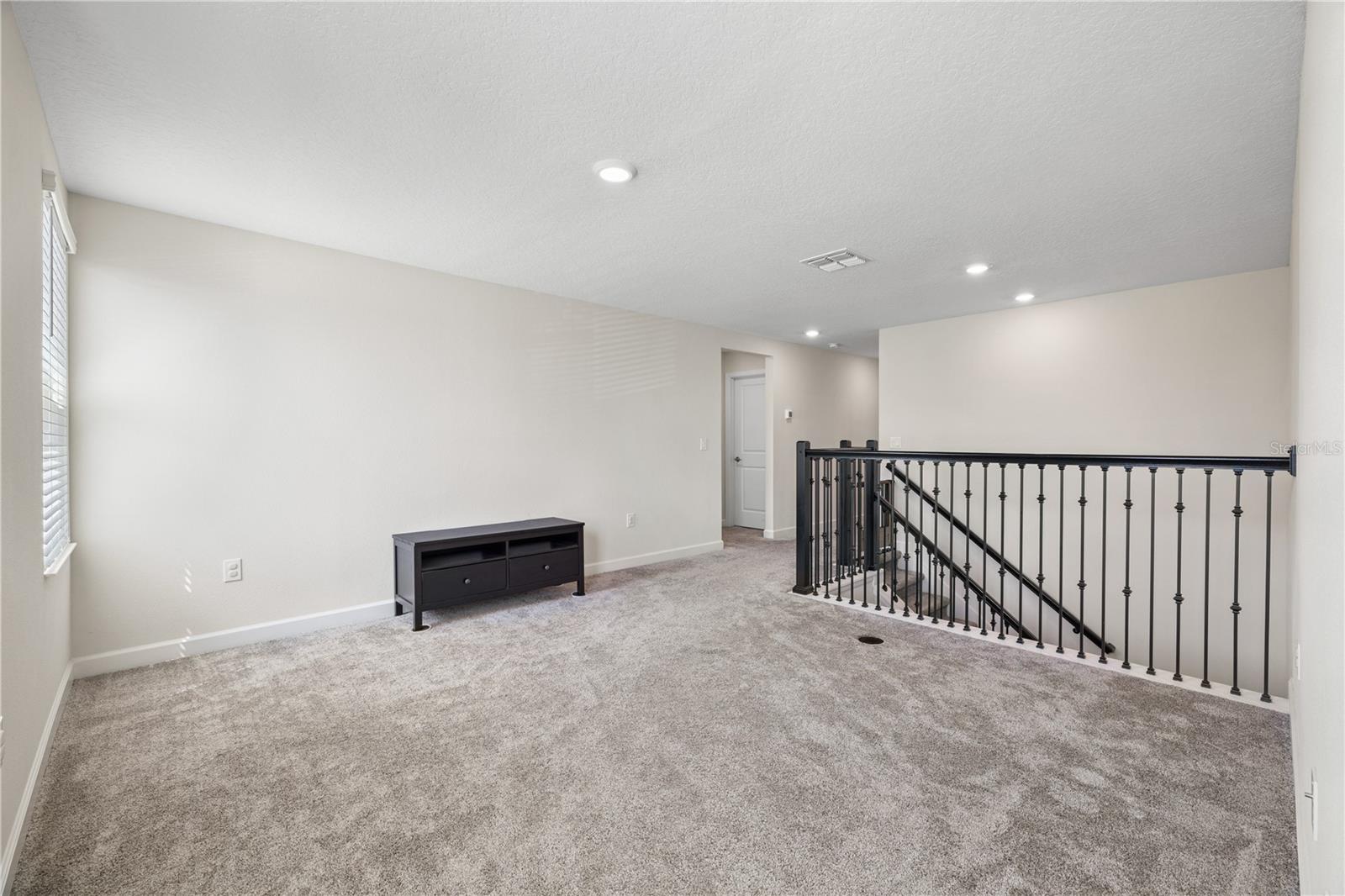 Image 37 of 99 For 11368 Satire Street