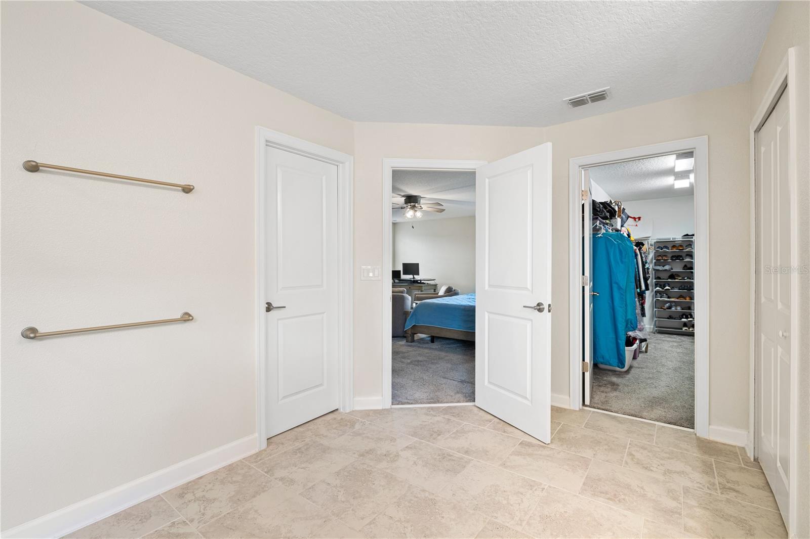 Image 54 of 99 For 11368 Satire Street