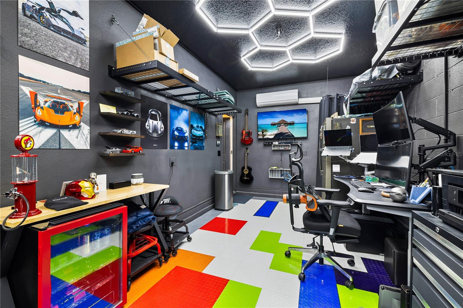 Image 57 of 99 For 11368 Satire Street