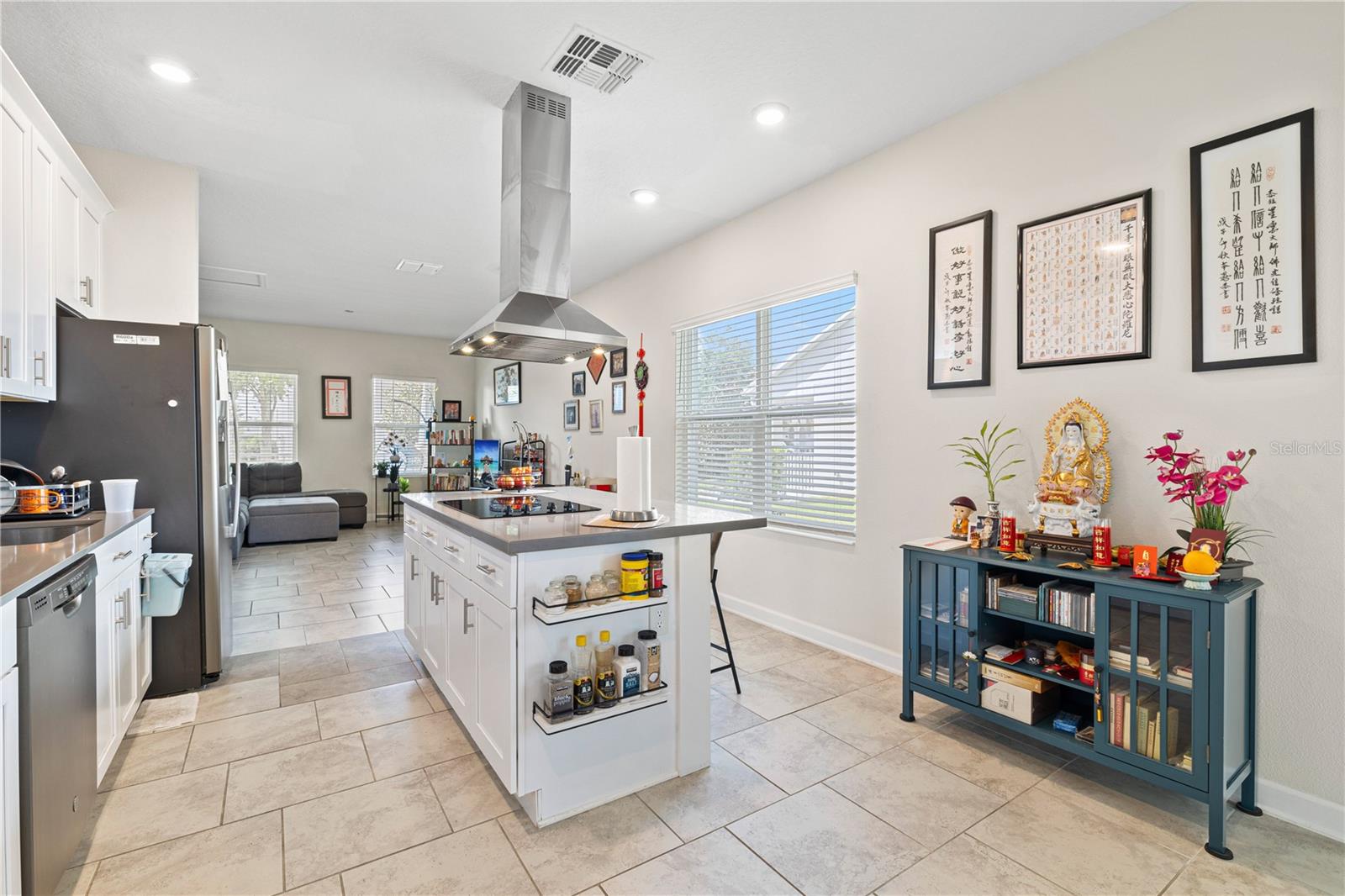 Image 7 of 99 For 11368 Satire Street