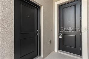 Image 5 of 14 For 4385 Pebbles Throw Drive B