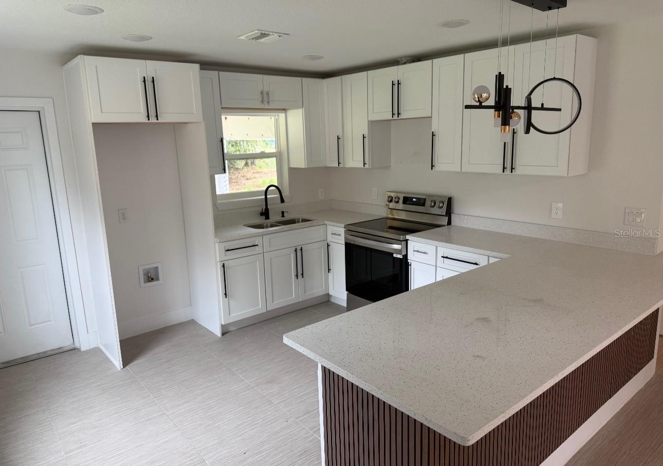 Image 2 of 4 For 483 Pennsylvania Avenue