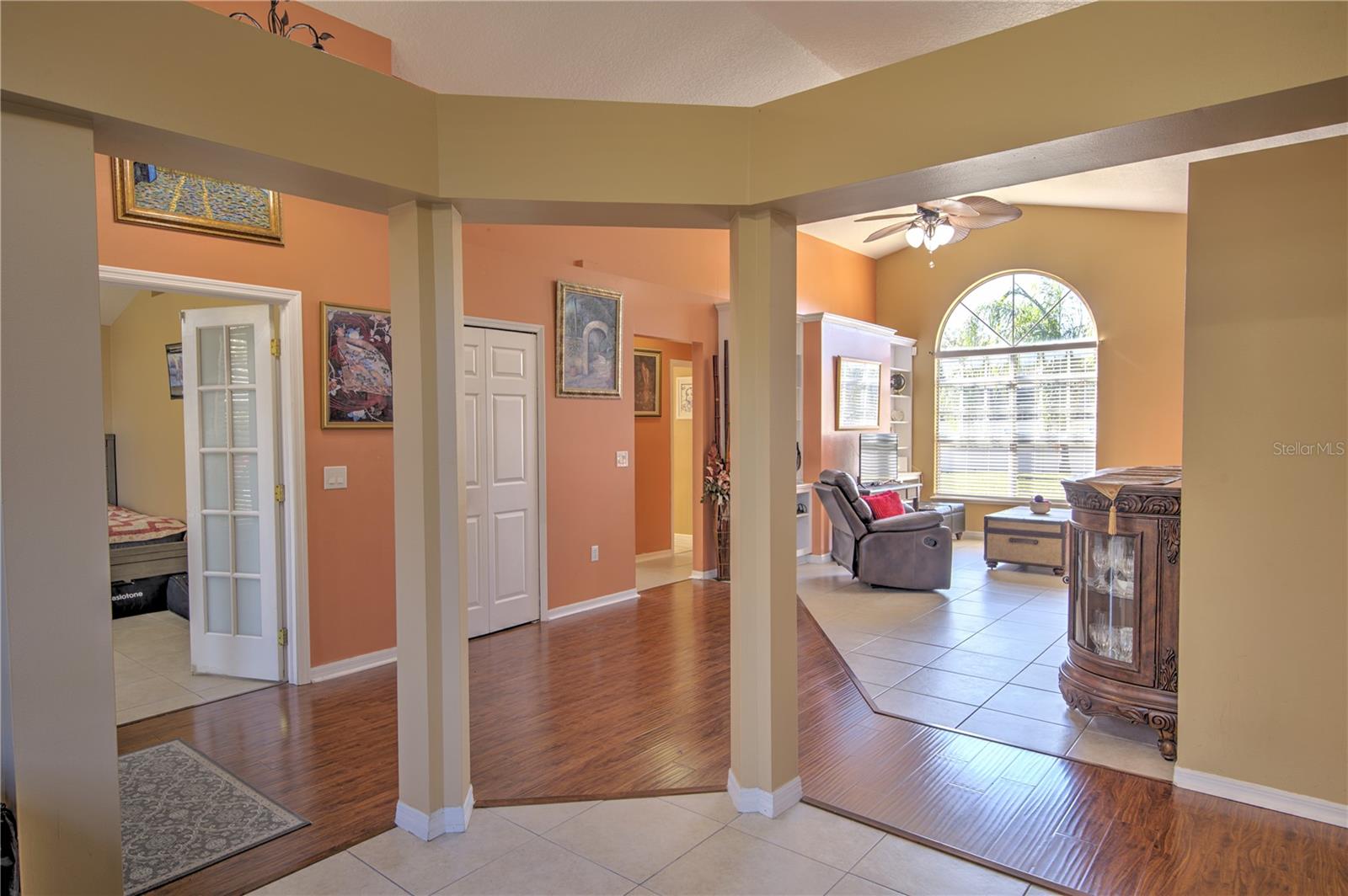 Image 10 of 37 For 684 Yorkshire Drive