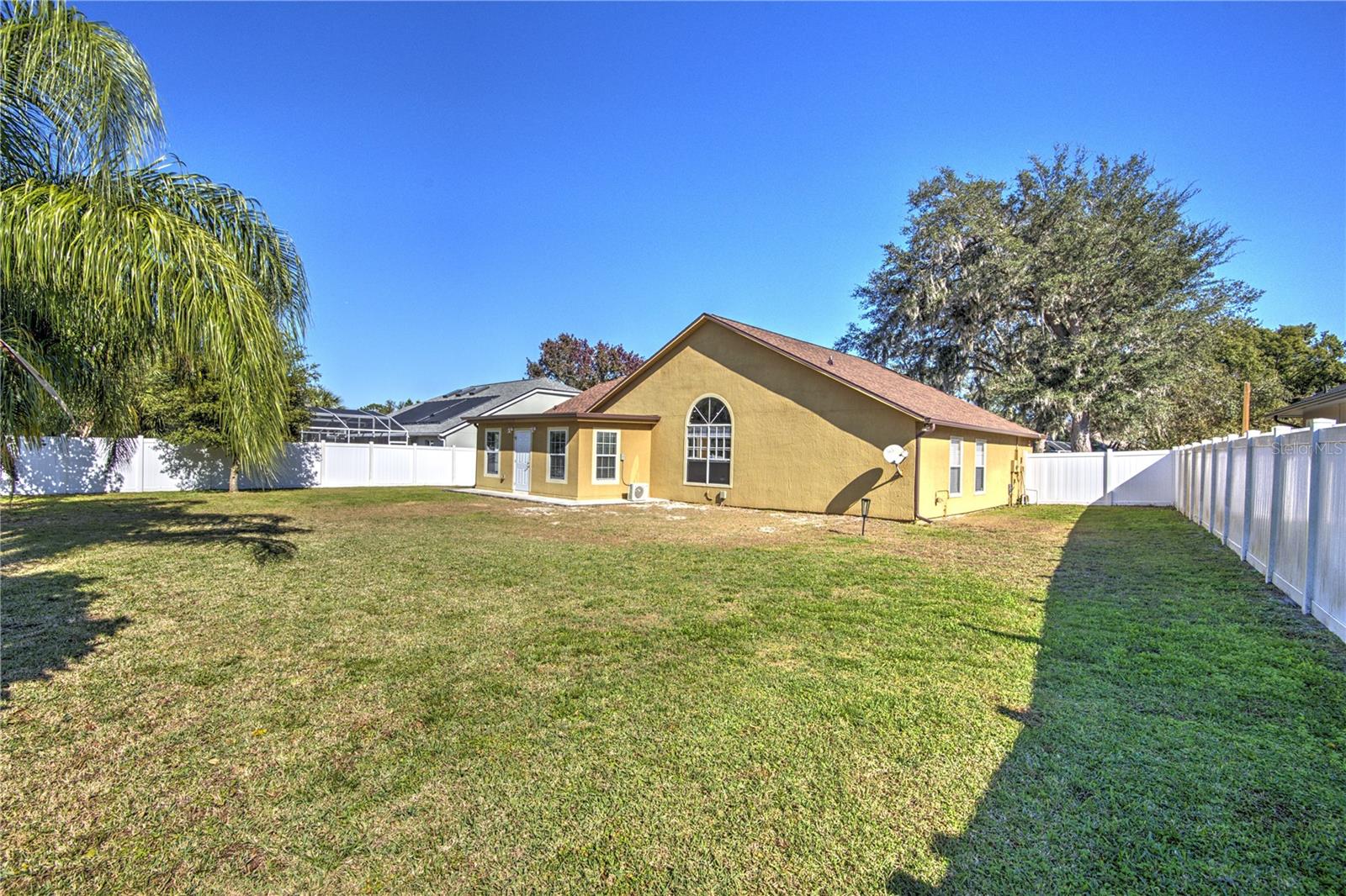 Image 36 of 37 For 684 Yorkshire Drive