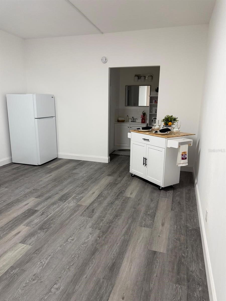 Image 6 of 14 For 8421 Orange Blossom Trail 269