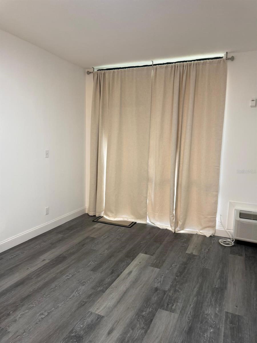 Image 7 of 14 For 8421 Orange Blossom Trail 269