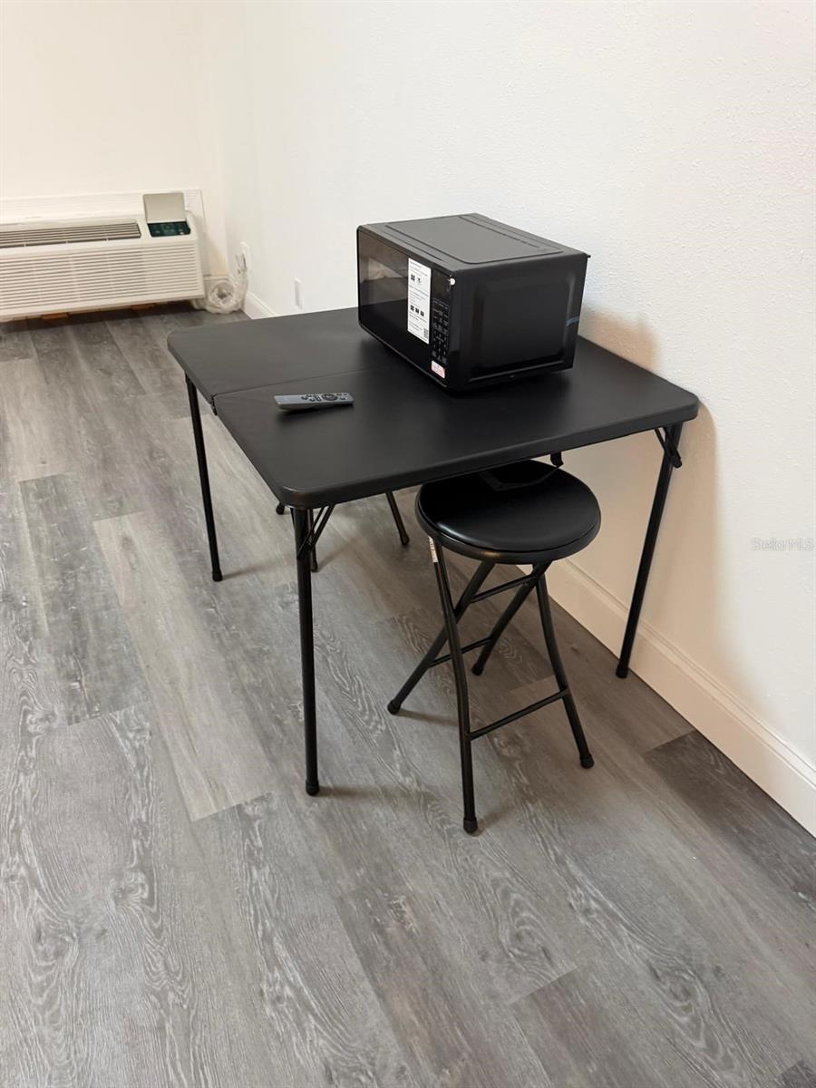 Image 8 of 14 For 8421 Orange Blossom Trail 269