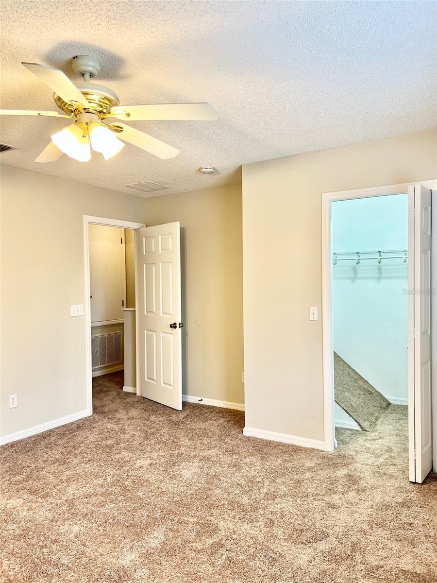 Image 16 of 28 For 12973 Lexington Summit Street