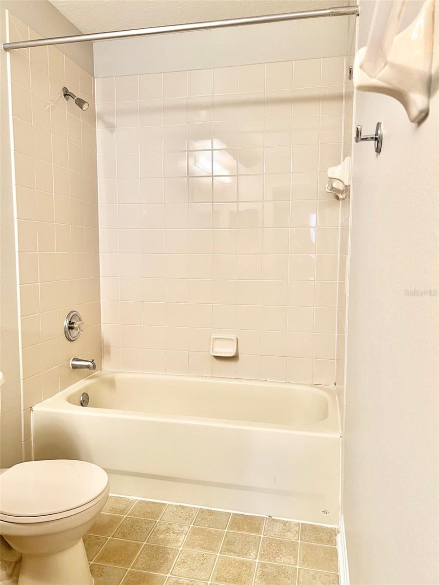 Image 18 of 28 For 12973 Lexington Summit Street