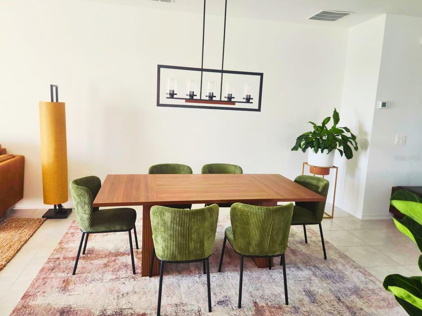 Image 2 of 15 For 4615 Wandsworth Way