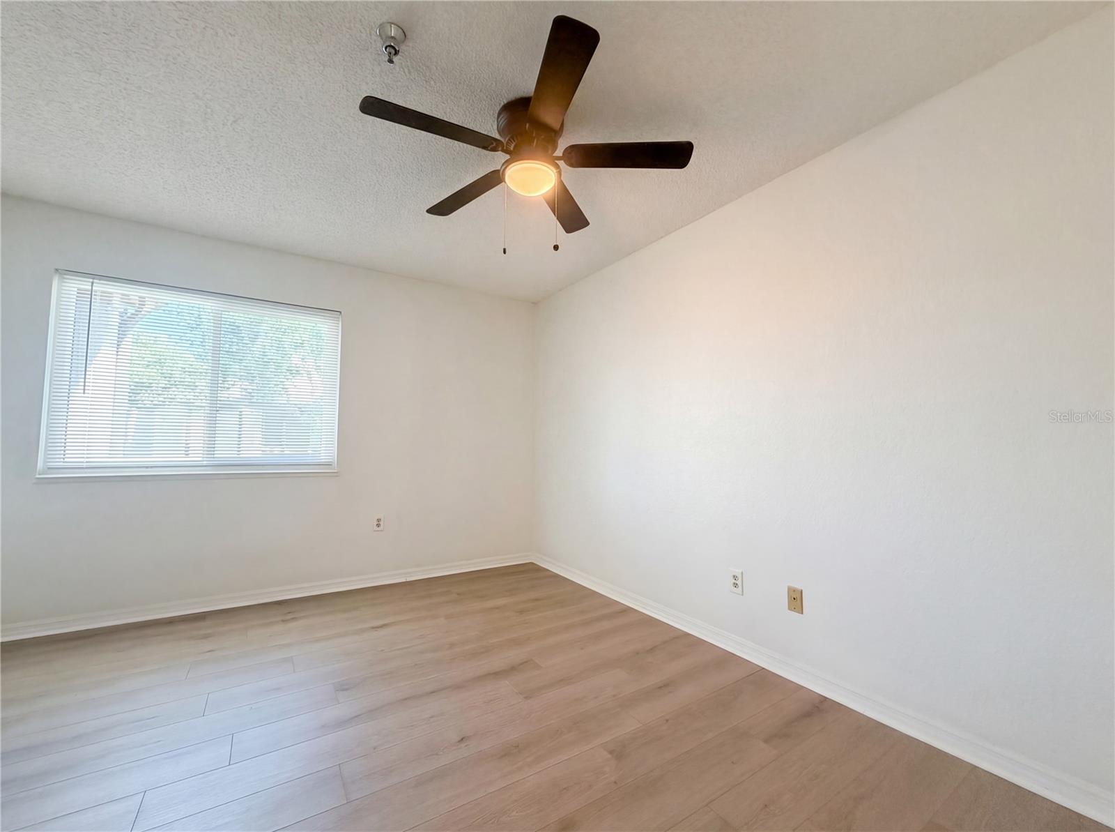 Image 17 of 27 For 10265 Gandy Boulevard N 1008