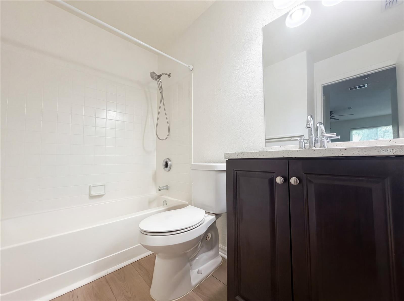 Image 24 of 27 For 10265 Gandy Boulevard N 1008