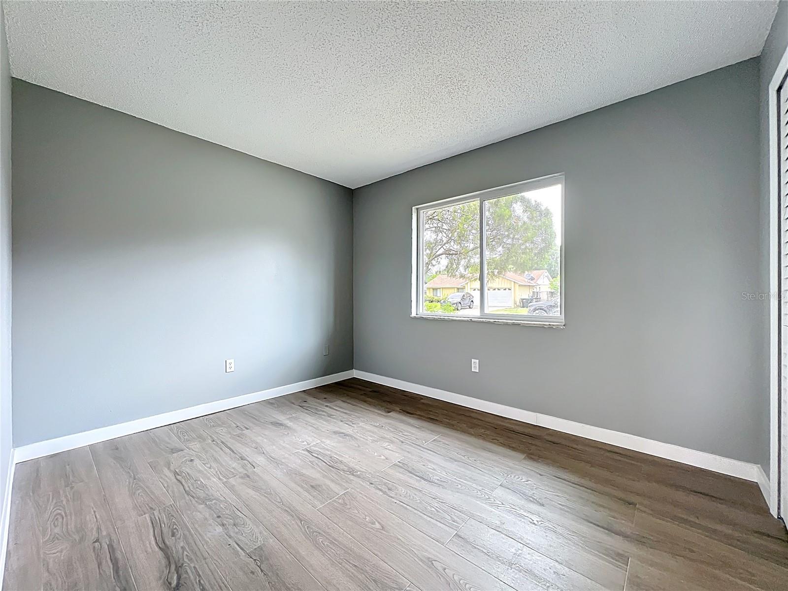 Listing photo id 16 for 6848 Compass Court