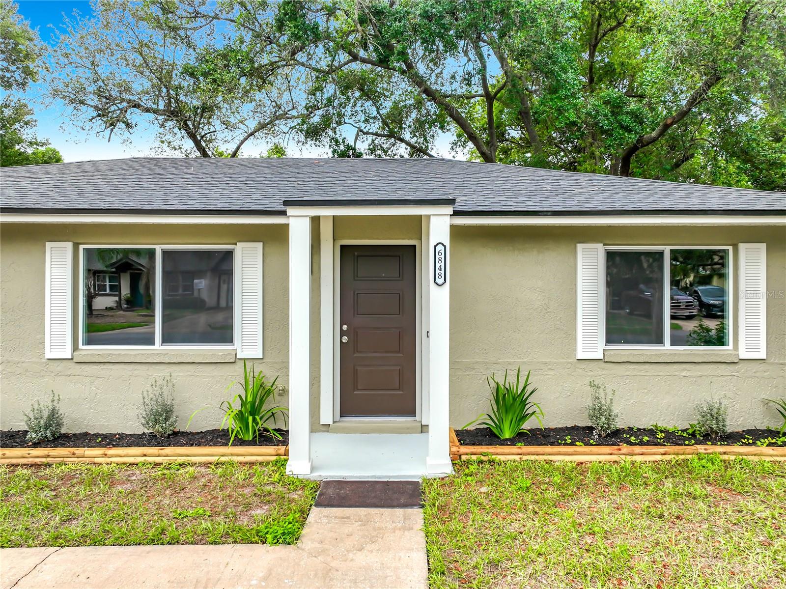 Listing photo id 26 for 6848 Compass Court