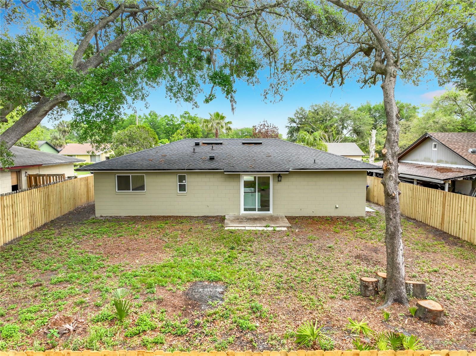 Listing photo id 37 for 6848 Compass Court