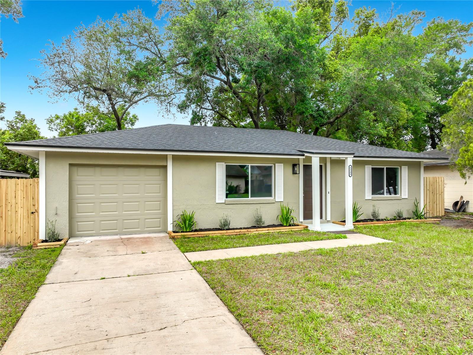 Listing photo id 44 for 6848 Compass Court