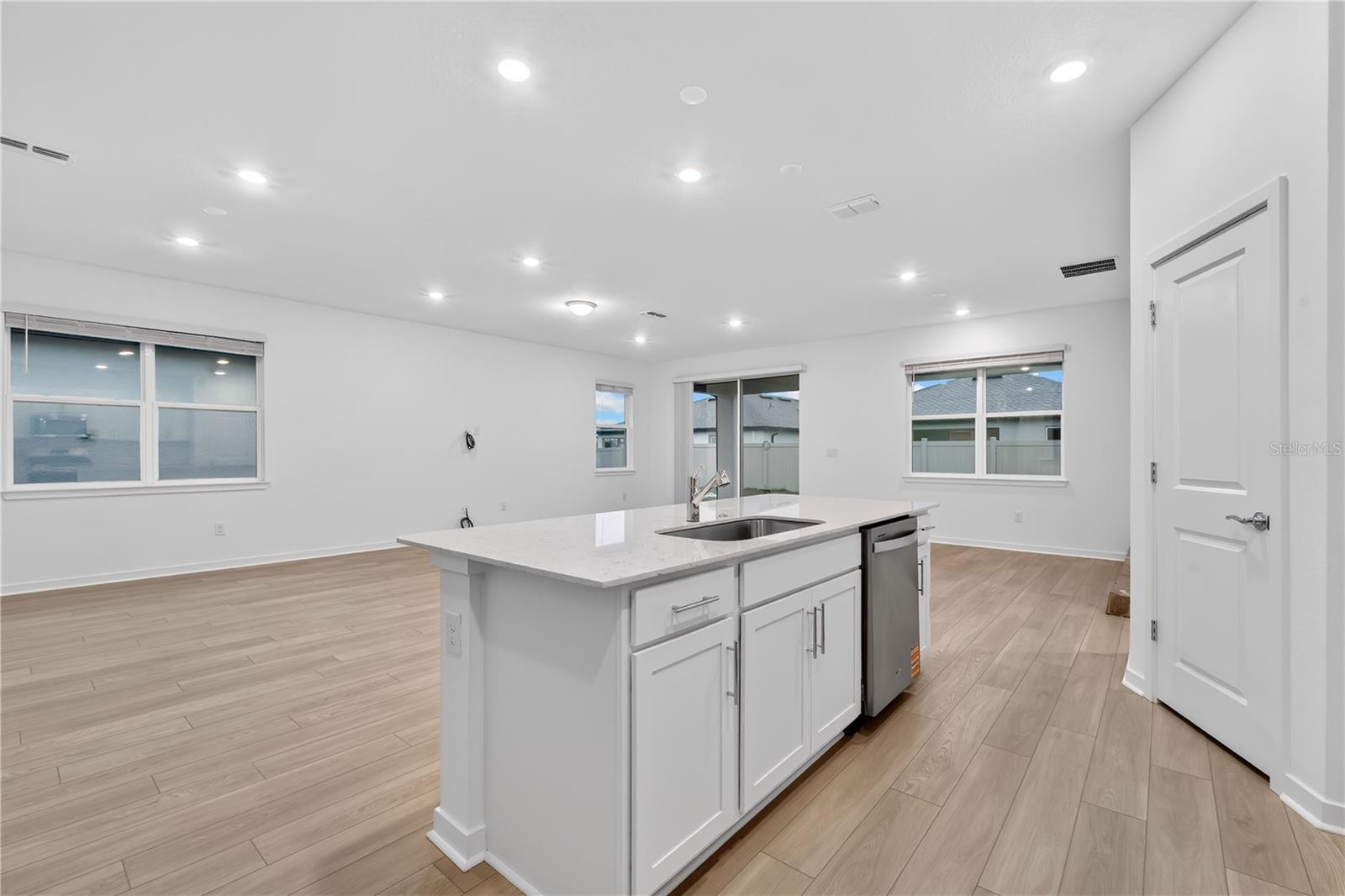 Image 11 of 39 For 6573 Asbury Barnes Lane