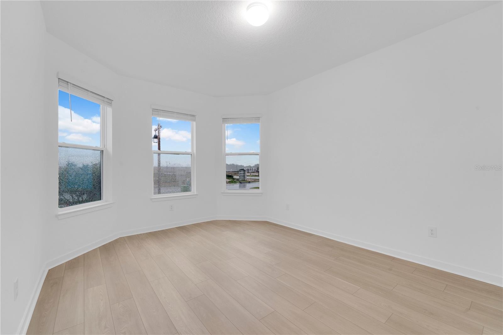 Image 18 of 39 For 6573 Asbury Barnes Lane