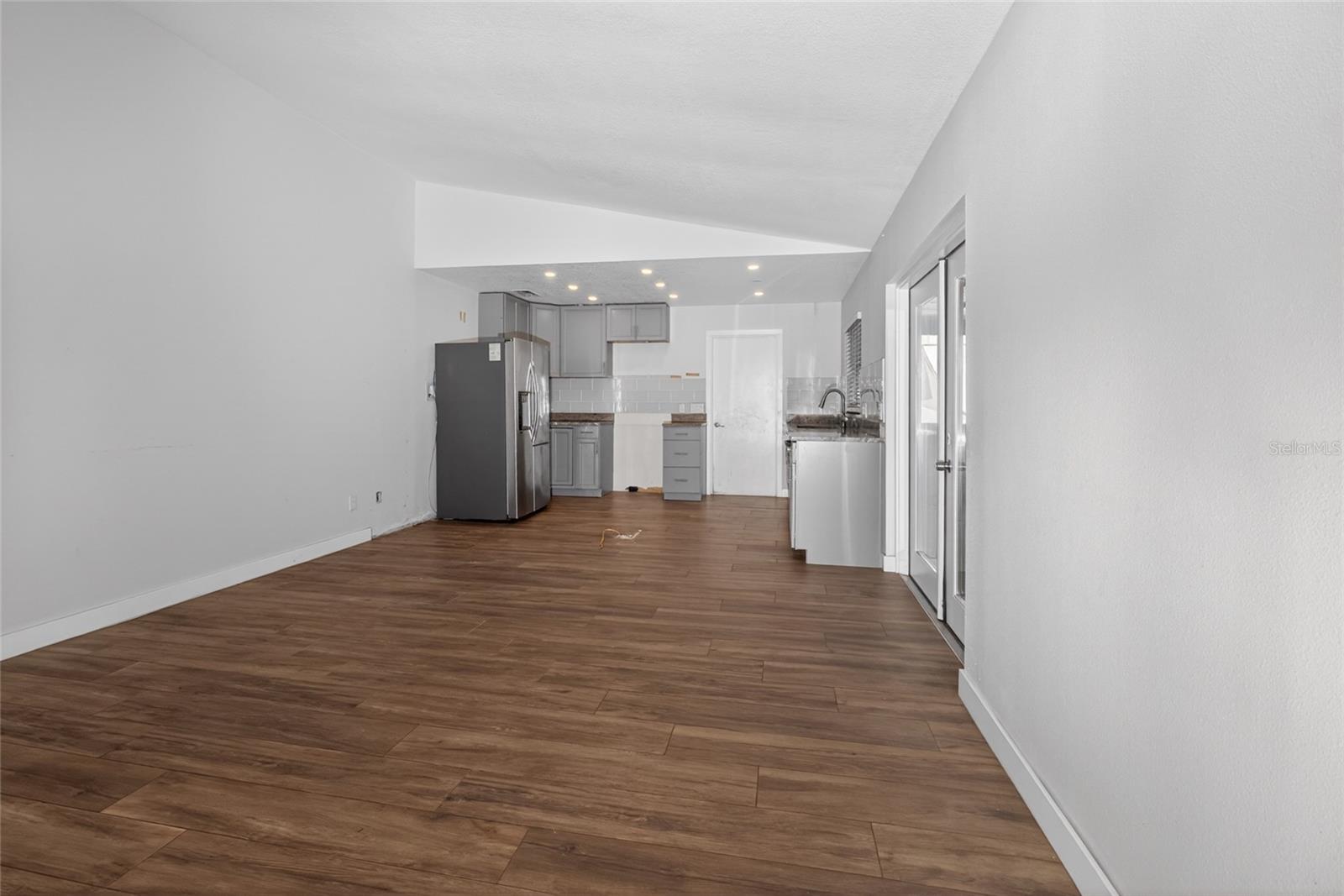 Image 11 of 34 For 7023 Talbot Drive