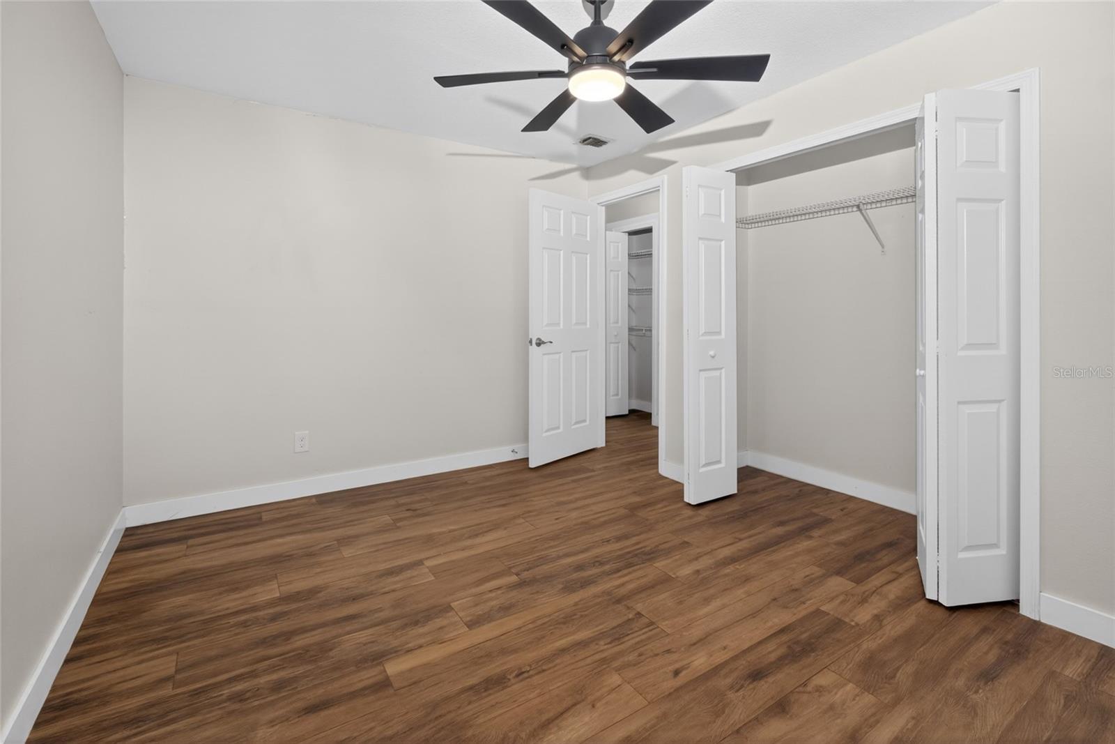 Image 21 of 34 For 7023 Talbot Drive