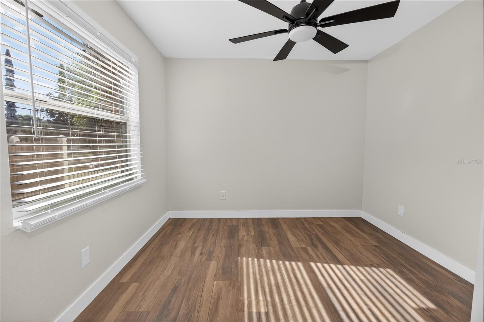 Image 26 of 34 For 7023 Talbot Drive