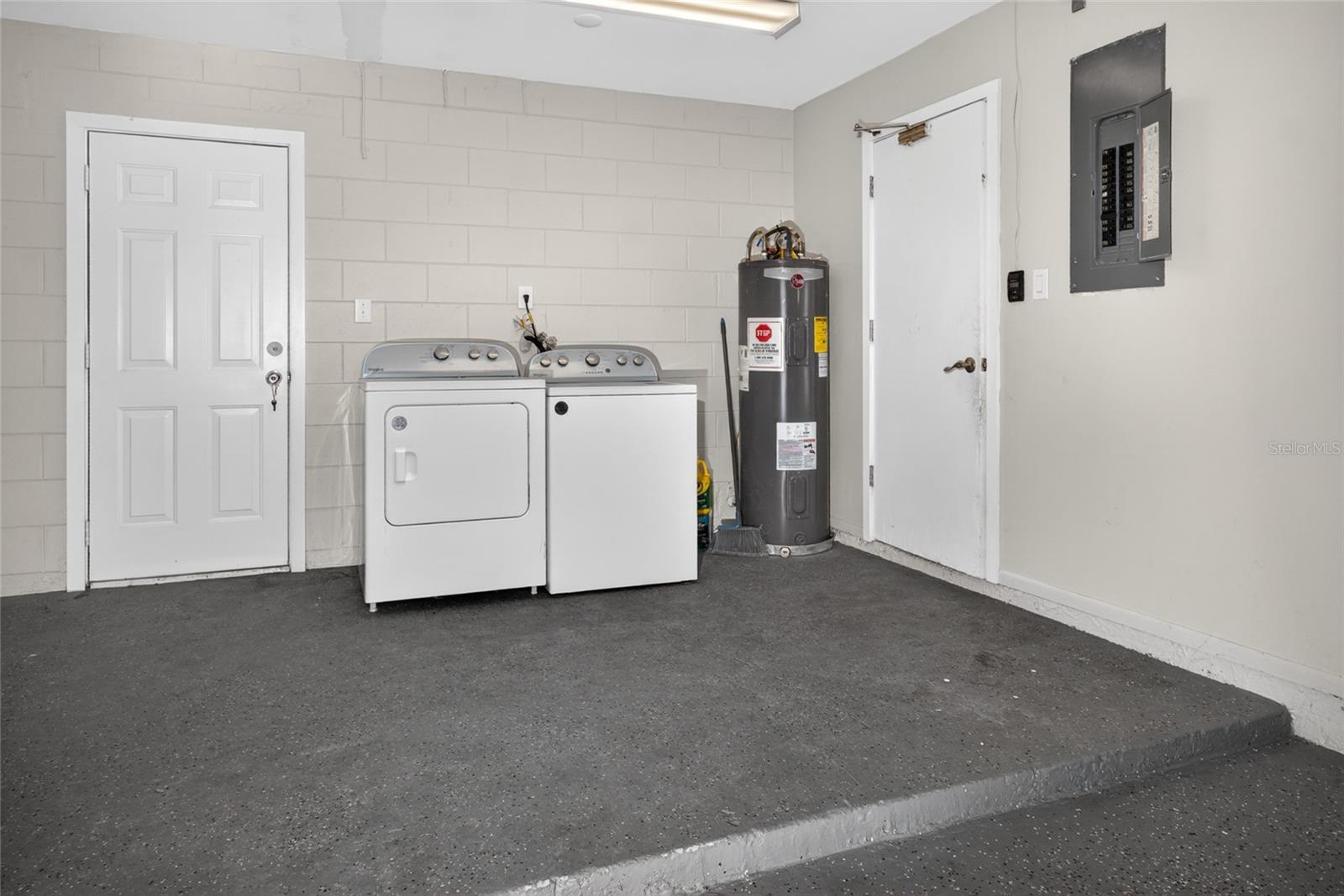 Image 31 of 34 For 7023 Talbot Drive