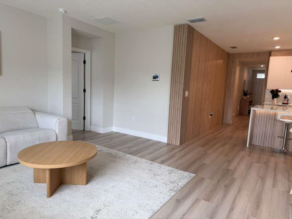 Image 7 of 34 For 33412 Country House Drive