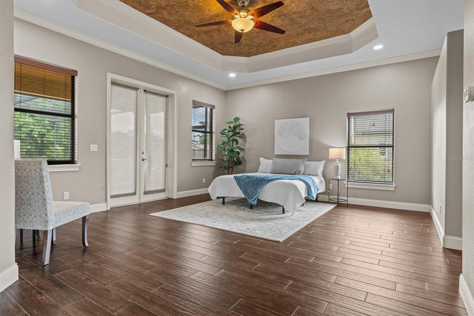 Image 22 of 83 For 19345 Mardi Gras Street