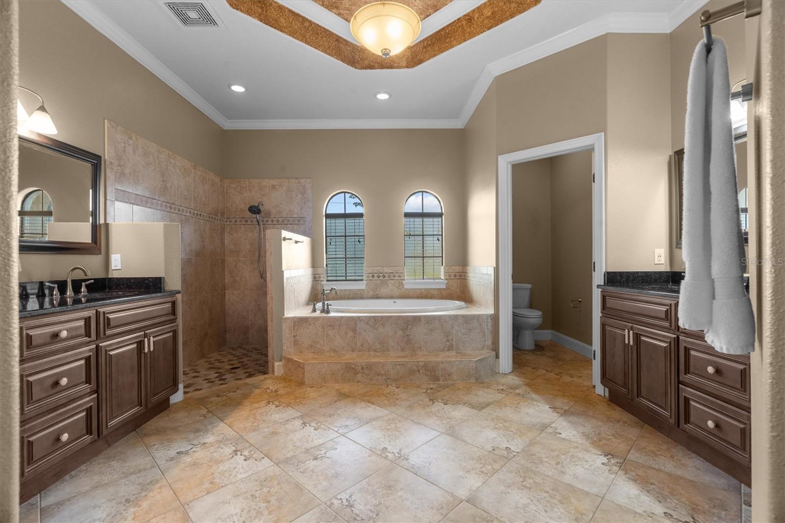 Image 25 of 83 For 19345 Mardi Gras Street