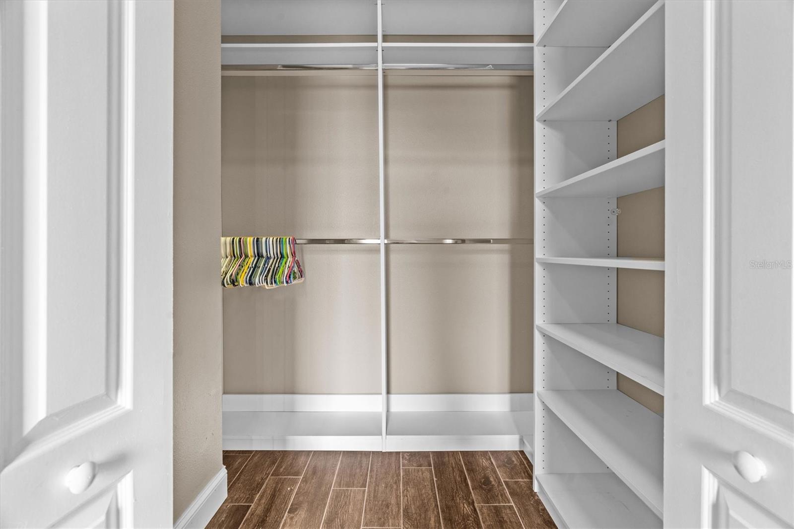 Image 33 of 83 For 19345 Mardi Gras Street