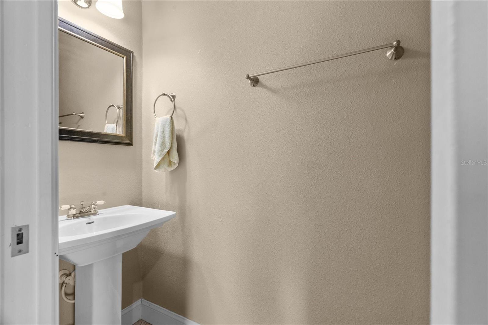 Image 43 of 83 For 19345 Mardi Gras Street