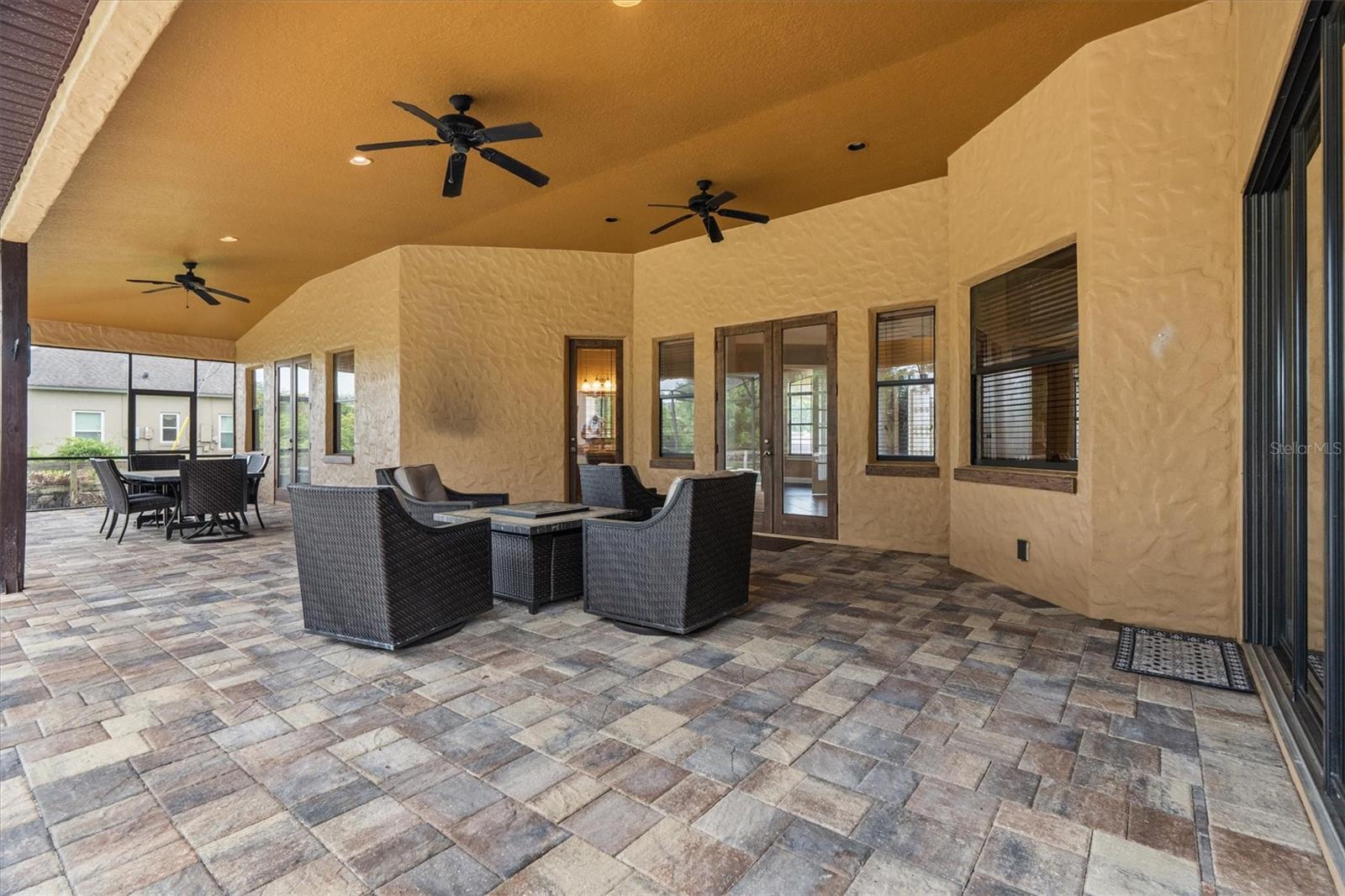 Image 48 of 83 For 19345 Mardi Gras Street