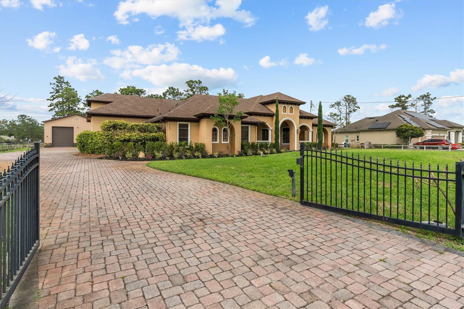 Image 55 of 83 For 19345 Mardi Gras Street