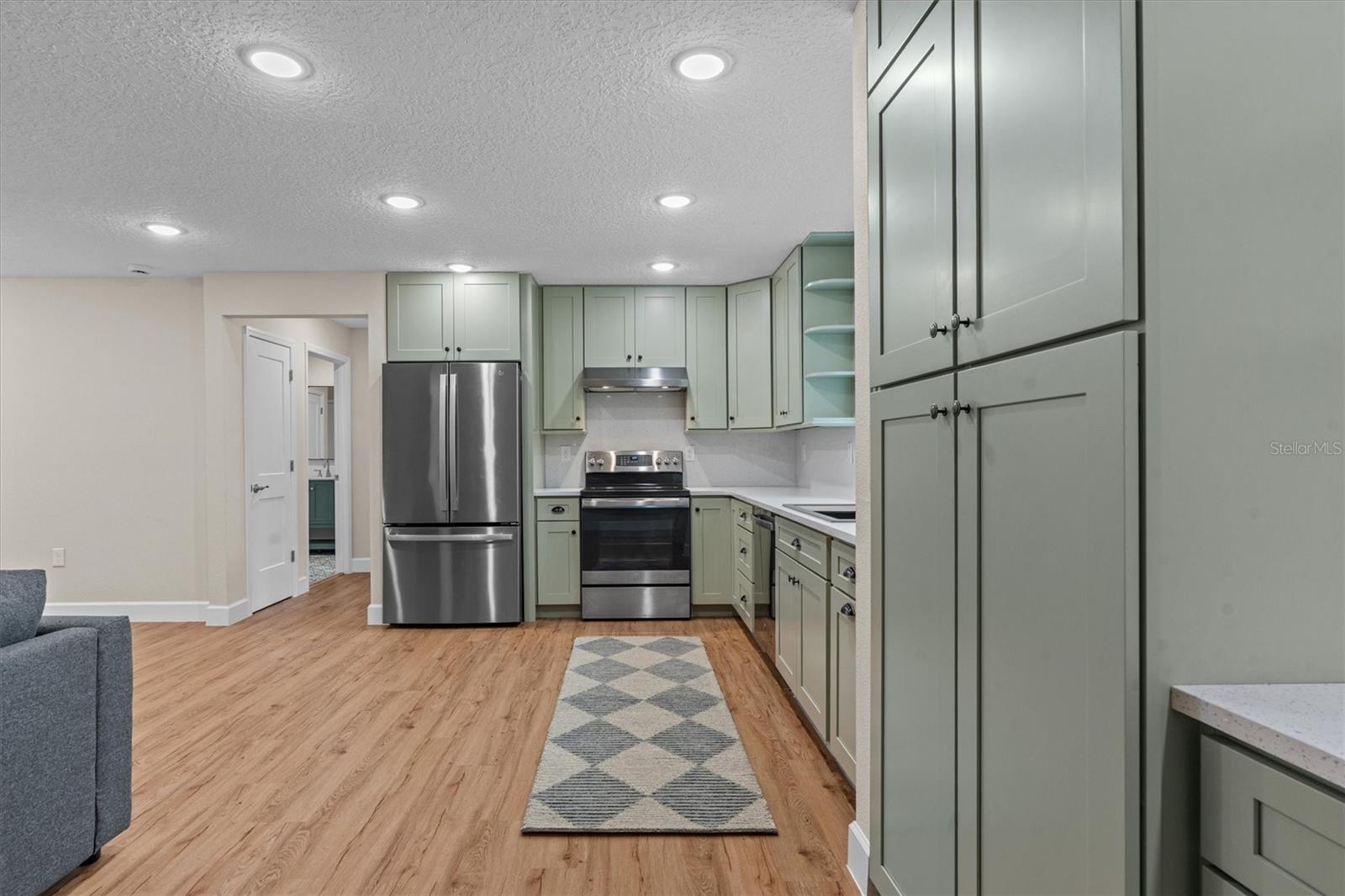 Image 63 of 83 For 19345 Mardi Gras Street