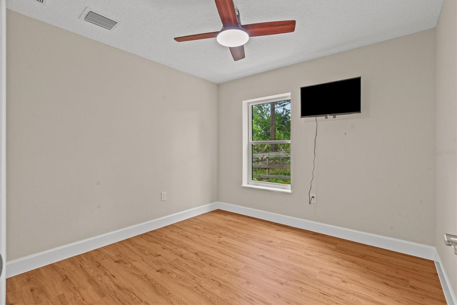 Image 72 of 83 For 19345 Mardi Gras Street